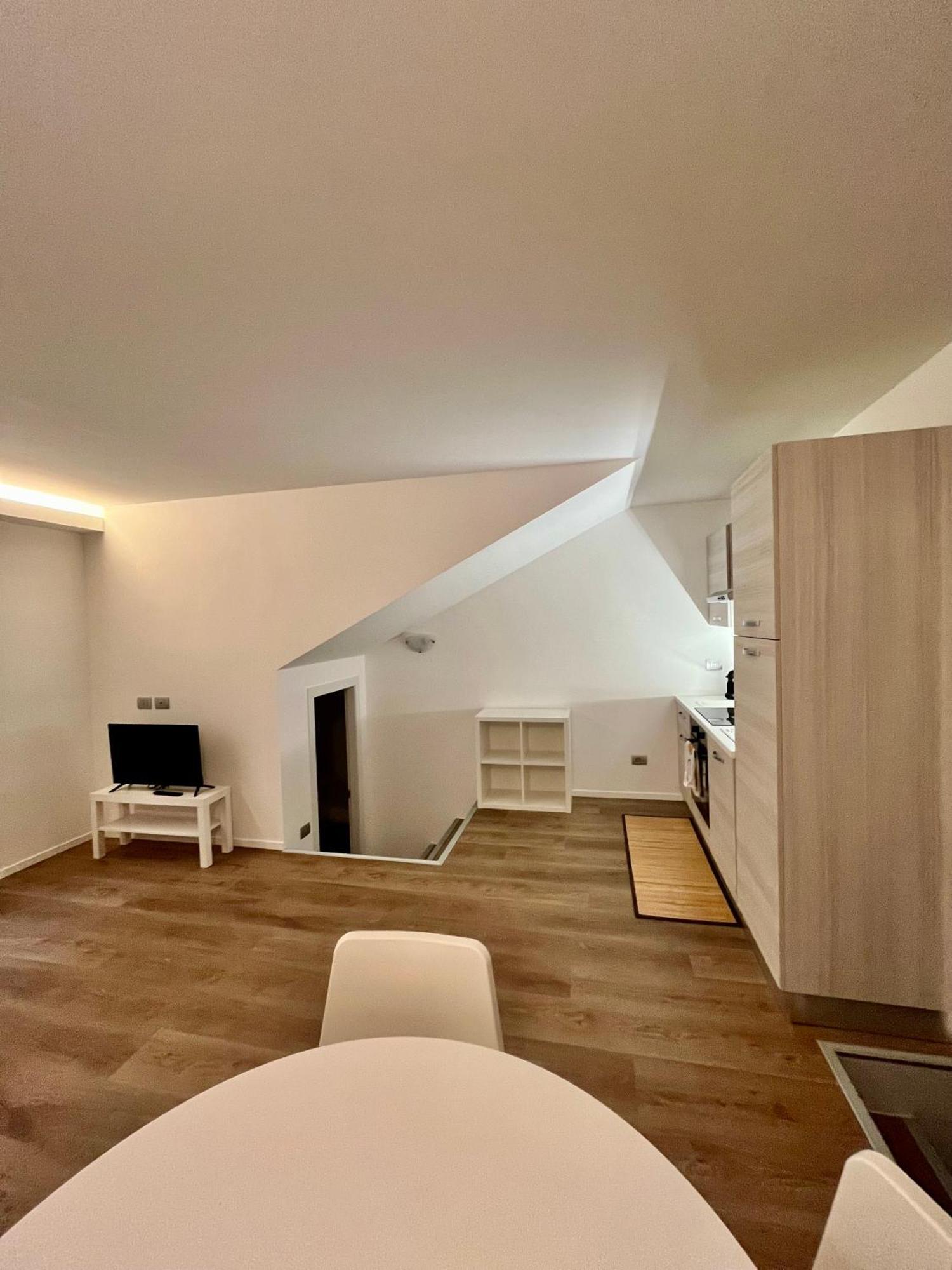 Central Side Apartment Milano Ngoại thất bức ảnh
