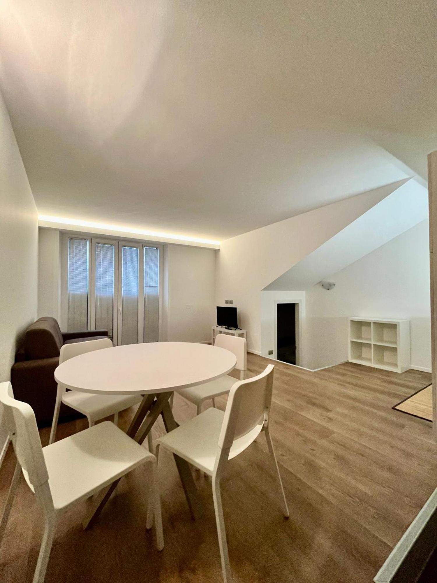 Central Side Apartment Milano Ngoại thất bức ảnh