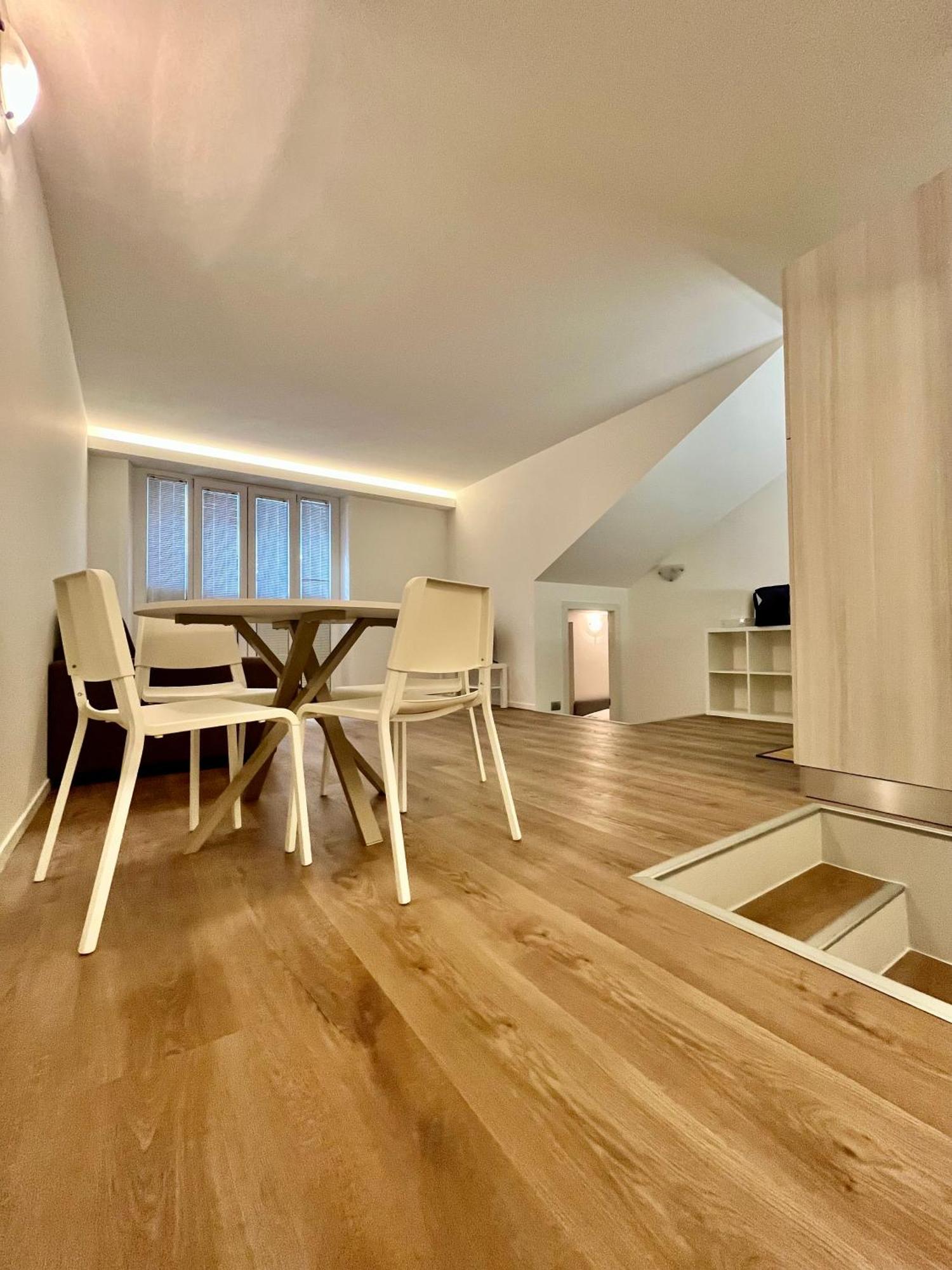Central Side Apartment Milano Ngoại thất bức ảnh