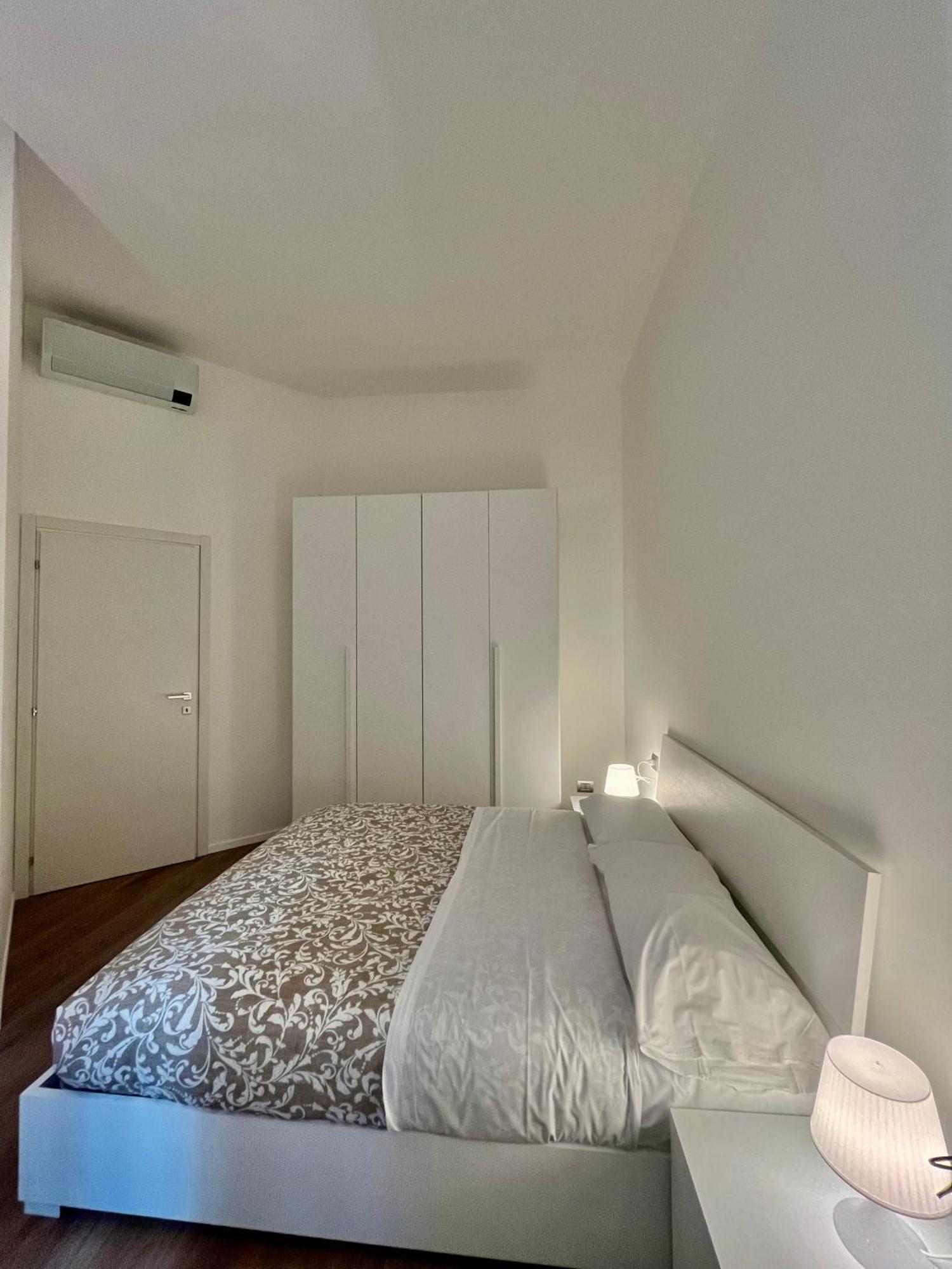 Central Side Apartment Milano Ngoại thất bức ảnh